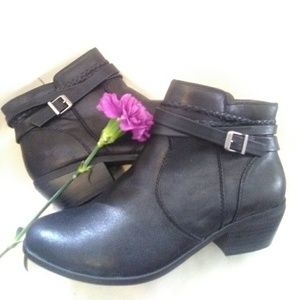 Black Chunky booties